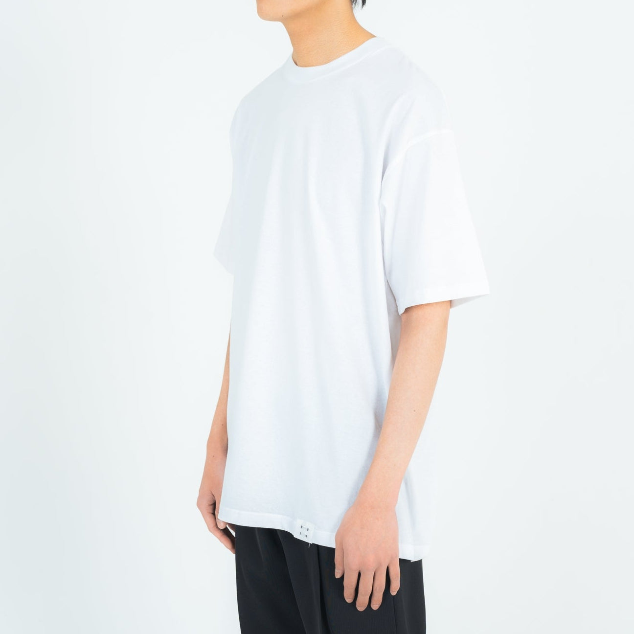 BACK TAPE T-SHIRTS (WHITE)