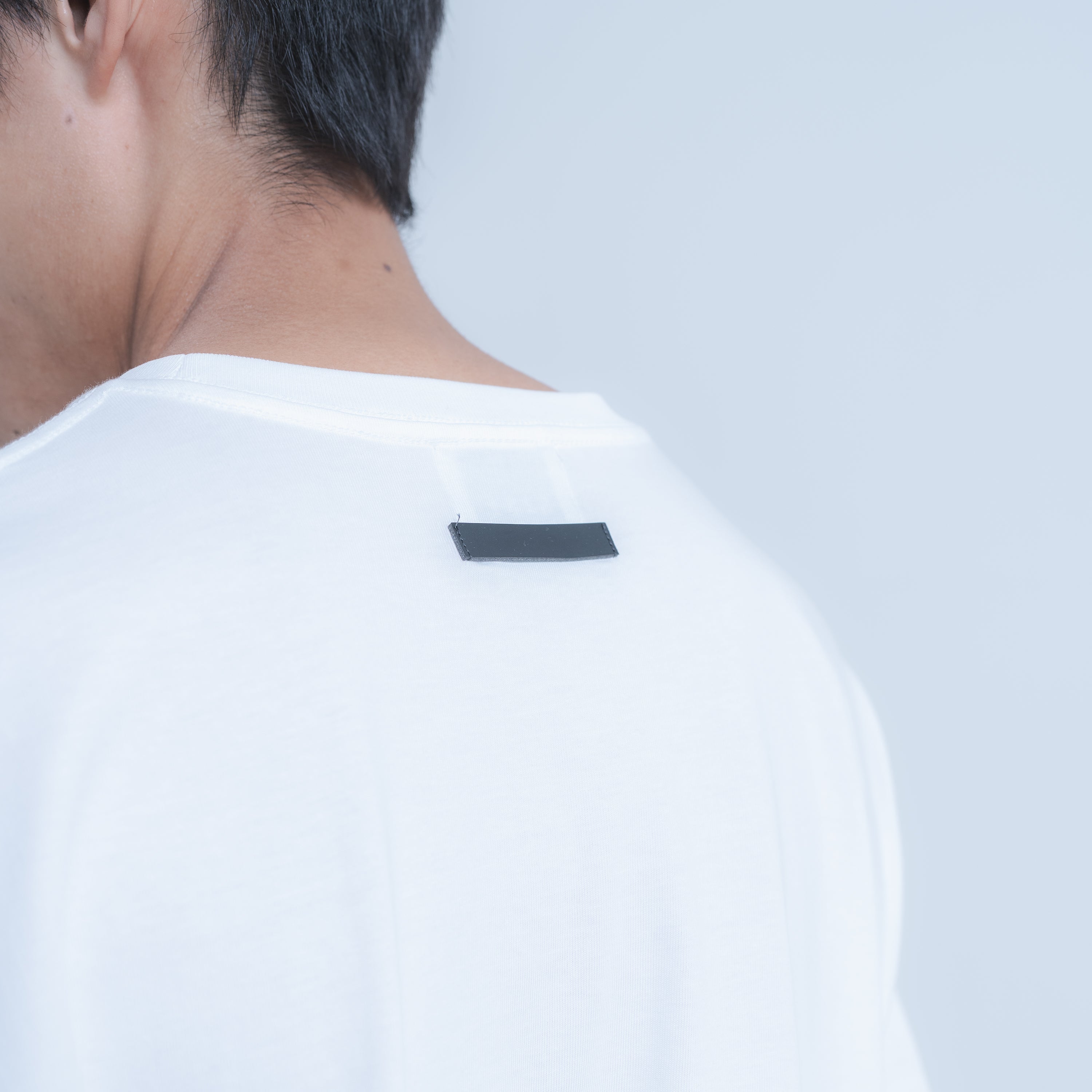 LOGO PATCH T-SHIRTS (WHITE)