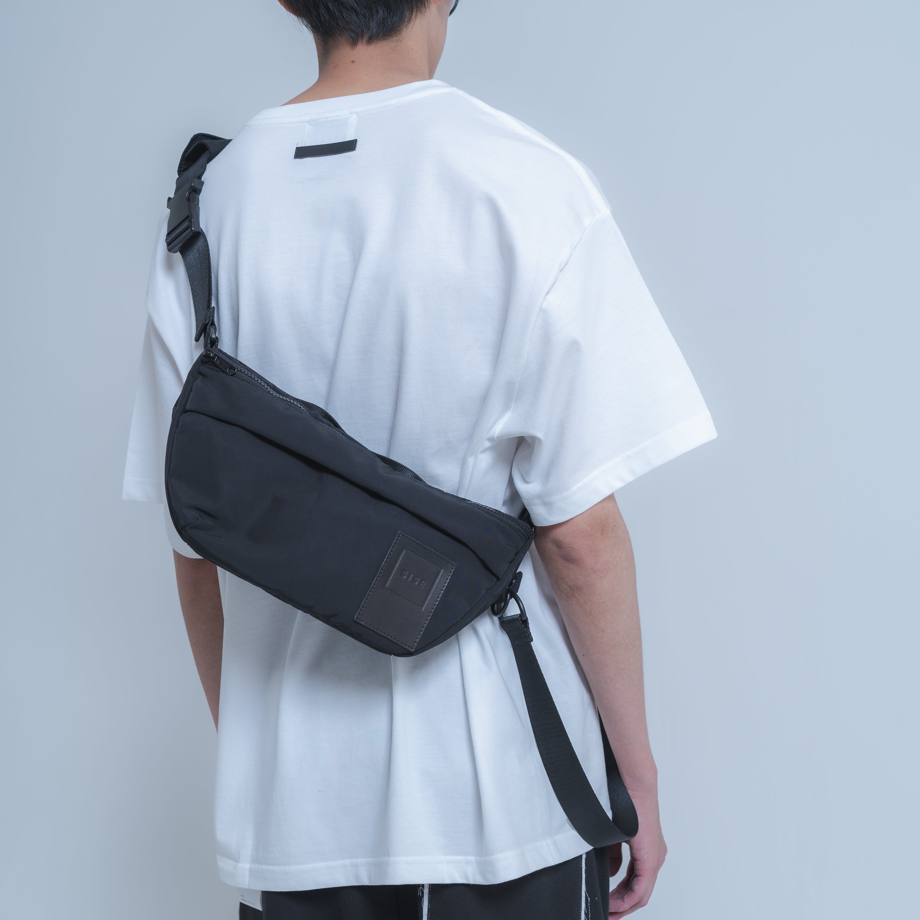 BODY BAG (BLACK)