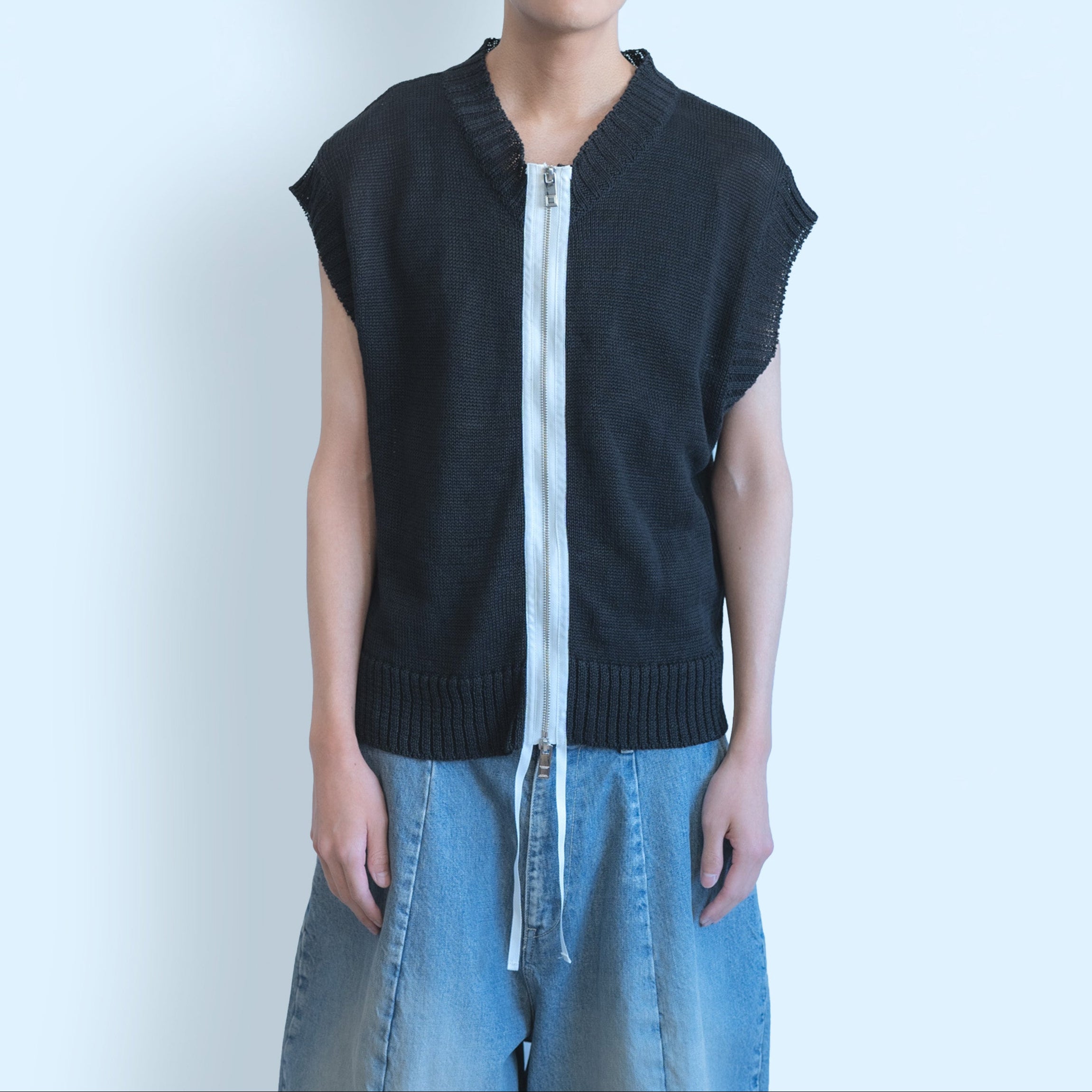 26SS KNIT ZIP UP VEST (BLACK)
