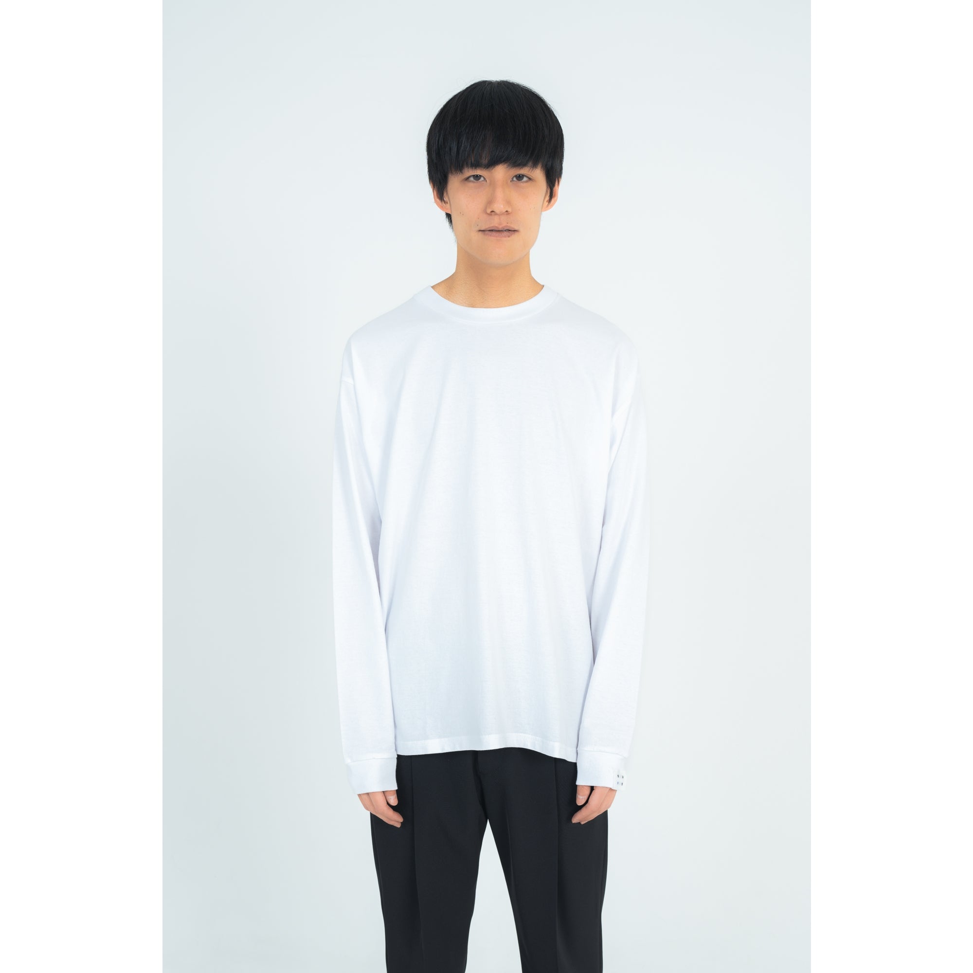 BACK TAPE LONG T-SHIRTS (WHITE)