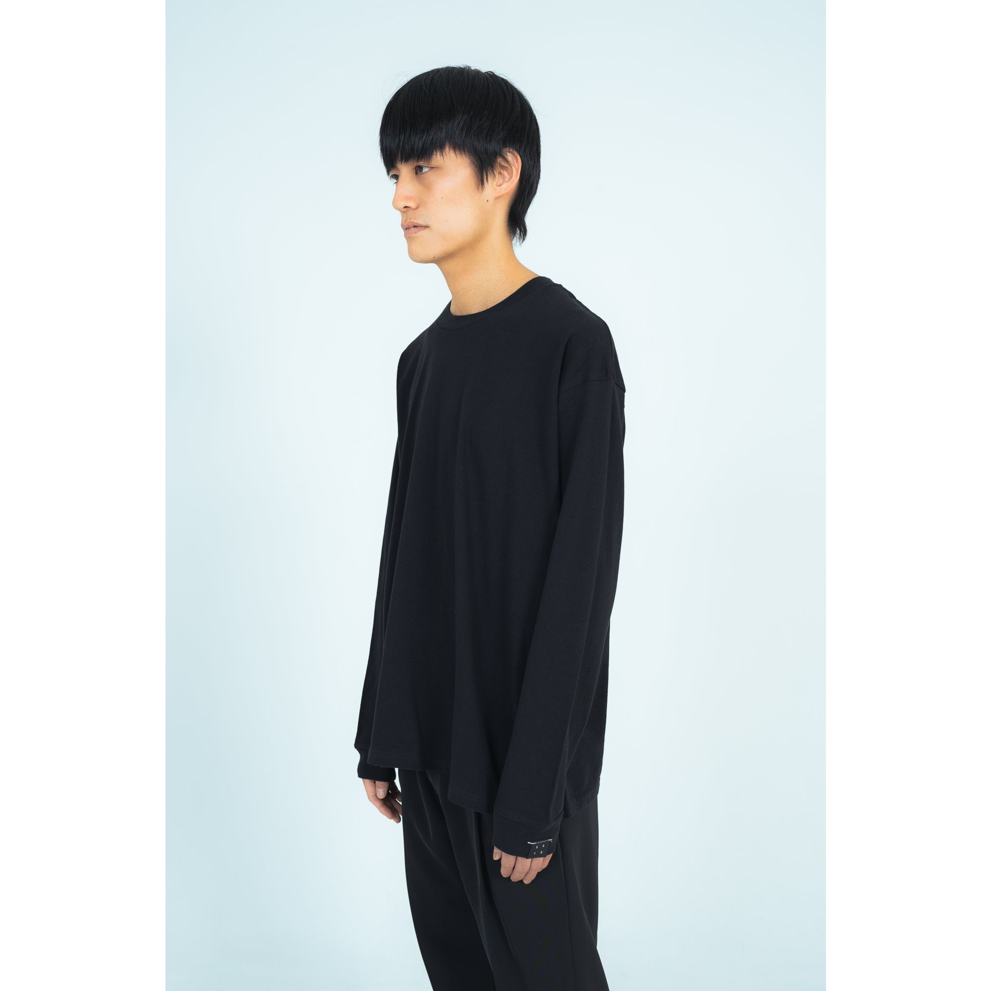 BACK TAPE LONG T-SHIRTS (BLACK)